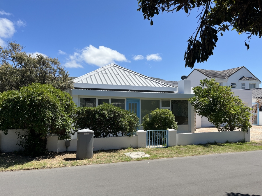 4 Bedroom Property for Sale in Kleinmond Western Cape